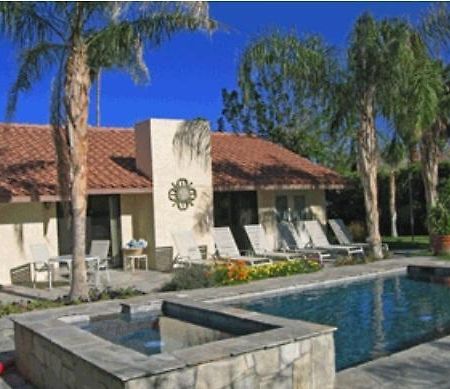 Triangle Inn Clothing Optional Resort For Men Palm Springs Extérieur photo